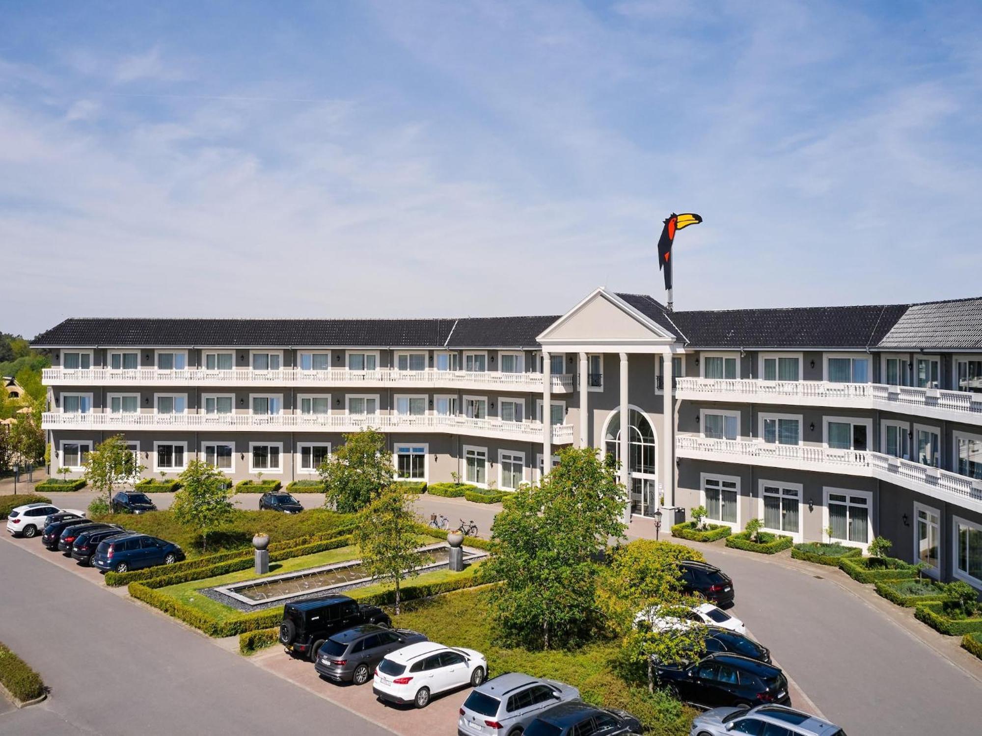 Holiday Resort Van Der Valk, Linstow Dobbin-Linstow Екстериор снимка