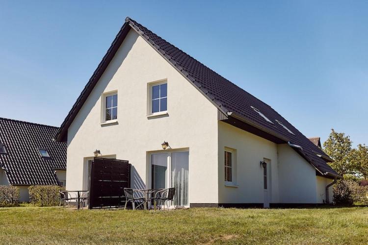Holiday Resort Van Der Valk, Linstow Dobbin-Linstow Екстериор снимка